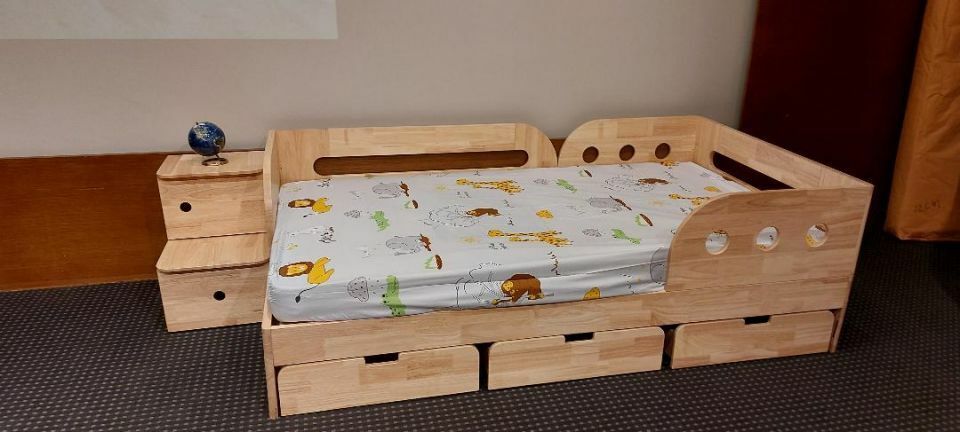 single bed set furniture called sleeping castle